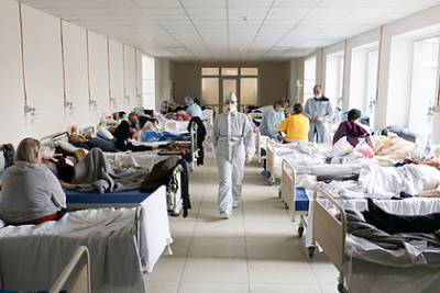 Игорь Кузин - На Украине назвали число вакцинированных среди госпитализированных с COVID-19 - lenta.ru - Украина
