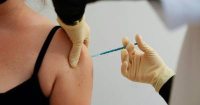 Темп вакцинации замедлился: в понедельник прививки от Covid-19 получили 2986 человек - rus.delfi.lv - Латвия