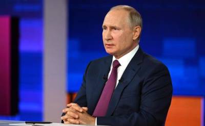 Владимир Путин - Песков сообщил, что изоляция не повлияет на интенсивность работы Путина - argumenti.ru - Россия