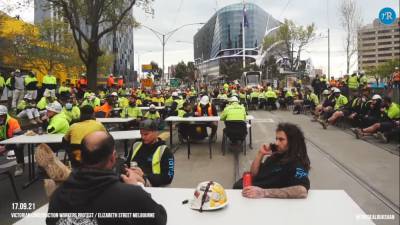 Протест в Австралии: строители перекрыли трассы и сели обедать на улицах (видео) - sharij.net - Австралия - Мельбурн