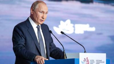 Владимир Путин - Владимир Путин объявил о вынужденном уходе на самоизоляцию - inforeactor.ru