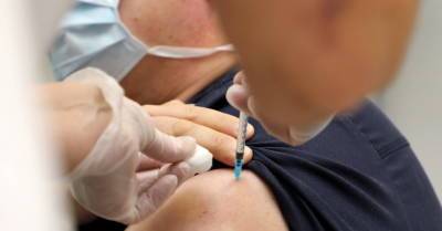 Минздрав пока не видит оснований для дополнительной вакцинации от Covid-19 всего населения - rus.delfi.lv - Латвия