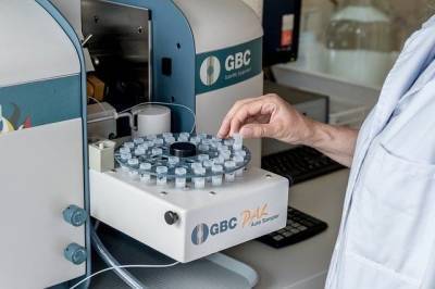 Ученые из Великобритании создали нано-антитела для борьбы с коронавирусом и мира - cursorinfo.co.il - Англия