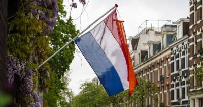 В Нидерландах уволили члена правительства из-за критики COVID-сертификатов - dsnews.ua - Голландия