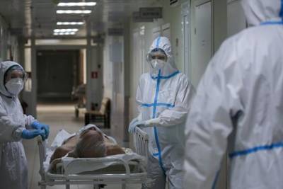Камиль Хафизов - Эпидемиолог заявил об отсутствии в России штаммов коронавируса опаснее «дельты» - lenta.ru - Россия