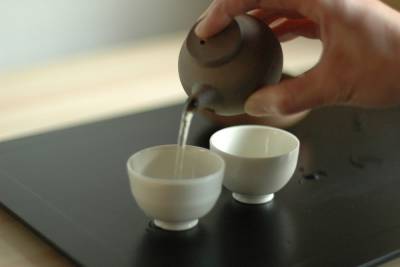 Японский эксперт объяснил, как зеленый чай защищает от деменции и рака - mk.ru - Япония