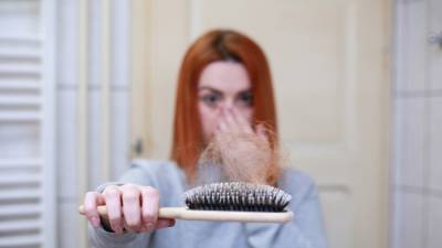 Юлия Нагайцева - Врач Нагайцева посоветовала пройти обследование у трихолога при выпадении волос после COVID-19 - inforeactor.ru