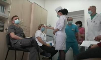 Украинцев готовят к обязательной вакцинации, кого это коснется: перечень профессий - politeka.net - Украина