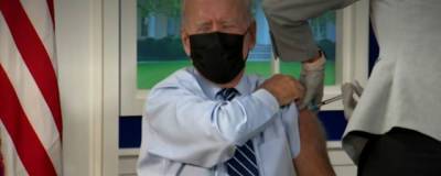 Джон Байден - Президенту США публично сделали третью прививку от коронавируса - runews24.ru - Сша