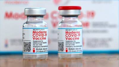 ЕС изучает возможность применения третьей дозы вакцины Moderna - bin.ua - Украина