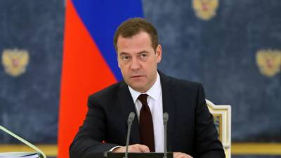 Дмитрий Медведев - Медведев заявил, что трёхдневное голосование в период пандемии неизбежно - russian.rt.com - Россия