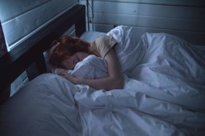 Олег Абакумов - Пульмонолог Абакумов сообщил, что недосып может увеличить риск тяжелого течения коронавируса COVID-19 - abnews.ru