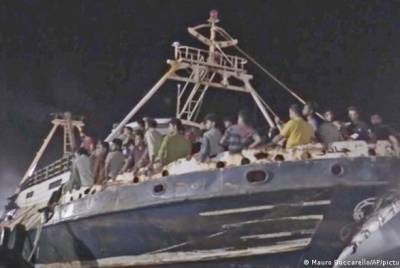 Италия: Рекордное количество мигрантов прибыло на Лампедузу - unn.com.ua - Украина - Италия - Киев