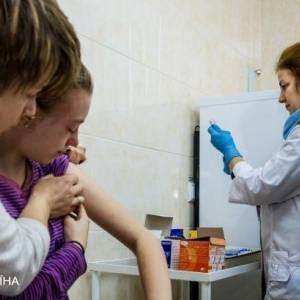 От коронавируса вакцинировались уже 4 млн украинцев - reporter-ua.com - Украина