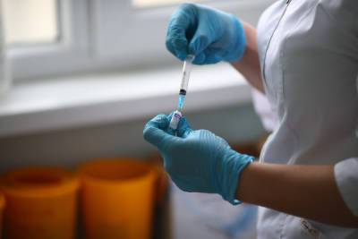 Ученые выяснили, вакцинация может спасти от 58 000 смертей от COVID-19 - volg.mk.ru - Пресс-Служба