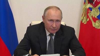 Владимир Путин - Почему Путин дал поручение сократить число контрольных в школах, что сказал президент - yur-gazeta.ru - Россия