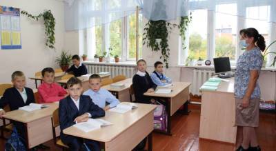 Планируют ли власти Чувашии перевести на дистанционное обучение школьников и студентов - pg21.ru - республика Чувашия
