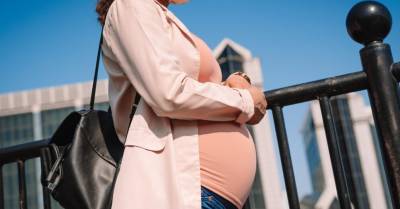 У нескольких десятков беременных из-за Covid-19 ухудшилось здоровье; медики призывают вакцинироваться будущих и молодых мам - rus.delfi.lv - Латвия - Страдинить