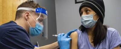 Агентства по здравоохранению США призвали отложить ревакцинацию от COVID-19 - runews24.ru - Сша