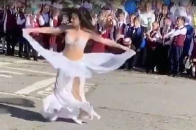 Чубайс - Танец живота: за что травят учительницу из Хабаровска - argumenti.ru - Хабаровск