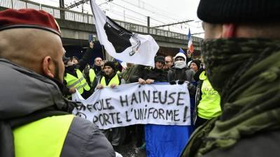 Флориан Филиппо - В Париже вновь проходят массовые протесты - yur-gazeta.ru - Франция - Париж