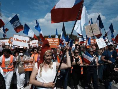 Более 140 тыс. человек пришли на акции протеста против санитарных пропусков во Франции - unn.com.ua - Франция - Украина - Киев - Париж