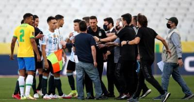 Полиция остановила матч Аргентины и Бразилии из-за не прошедших карантин игроков (фото) - focus.ua - Украина - Бразилия - Аргентина - Катар