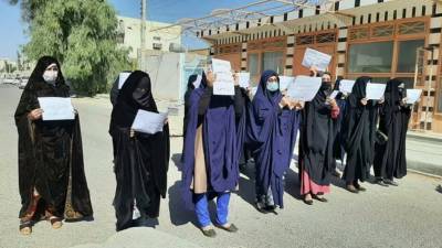 Талибы применили газ для разгона женской акции протеста в Кабуле - yur-gazeta.ru
