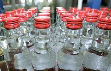 СМИ: В России стали меньше пить водку - charter97.org - Россия - Белоруссия