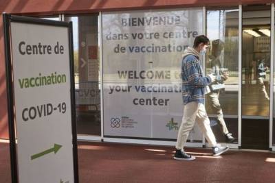 Швейцария усиливает коронавирусные ограничения. Ситуация в больницах страны критическая - unn.com.ua - Украина - Киев - Швейцария