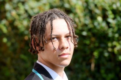 Ученика школы Ellis Guildford исключили из-за косичек на волосах - rbnews.uk