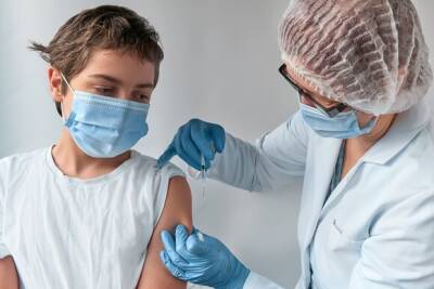 Дмитрий Лисовец - Вакцинация детей от коронавируса в Петербурге может стартовать уже через неделю - runews24.ru - Санкт-Петербург