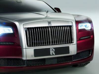 На фоне пандемии рекордно выросли продажи Rolls-Royce - rosbalt.ru