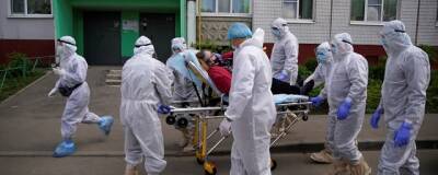 В России выявлено почти 18 тысяч новых случаев заражения COVID-19 - runews24.ru - Россия - Москва