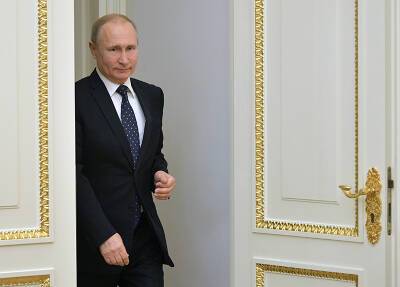 Дмитрий Песков - Песков рассказал, как ограждают Путина от "омикрона" - tvc.ru - Россия