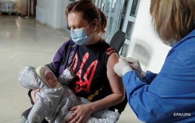 Бустерные прививки получили 50 тысяч украинцев - korrespondent.net - Украина - Киев