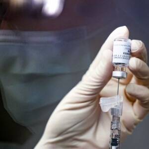 В Венгрии разрешили четвертую прививку от коронавируса - reporter-ua.com - Венгрия