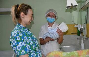 Заразившаяся во время беременности COVID белоруска 16 дней провела на ИВЛ - charter97.org - Белоруссия