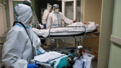 В России за сутки от коронавируса скончались более 700 человек - eadaily.com - Россия