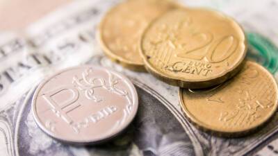 Аналитик Звёздин прокомментировал ситуацию на валютном рынке - russian.rt.com