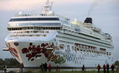 Круизное судно с путешественниками застряло в Карибском море после отмены рейса из-за COVID, — NBC - echo.msk.ru - Нью-Йорк