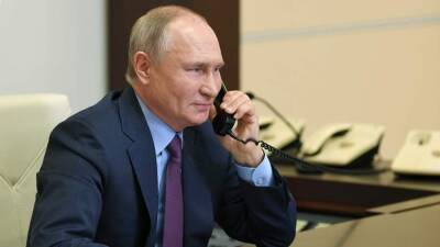 Владимир Путин - Имран-Хан Пакистан - Путин провел телефонный разговор с премьером Пакистана - iz.ru - Россия - Пакистан - Израиль