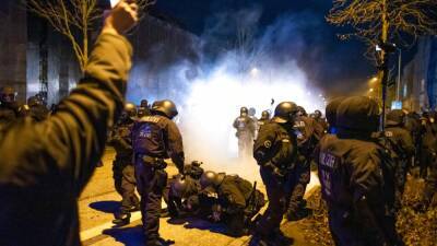 Германия: в Ростоке протестуют против ограничительных мер - ru.euronews.com - Россия - Франция - Украина - Италия - Германия - Евросоюз