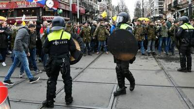 В Амстердаме между полицией и митингующими произошли столкновения - iz.ru - Амстердам - Израиль