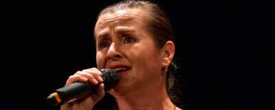 Чешская певица Гана Хорка специально заразилась коронавирусом и умерла - runews24.ru - Гана