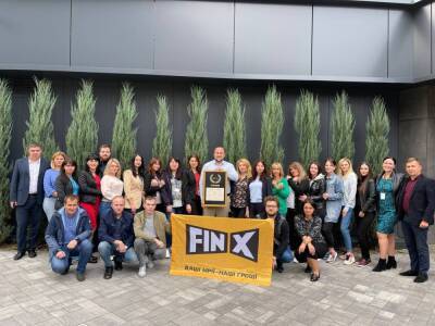 Компания FinX получила награду "Выбор страны" - liga.net - Украина - Каменец-Подольский