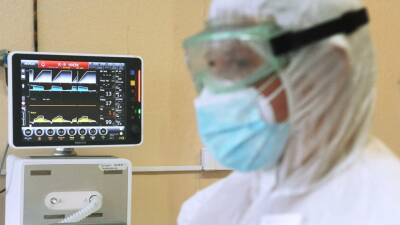 В Москве за сутки госпитализировали 1077 пациентов с коронавирусом - russian.rt.com - Россия - Москва