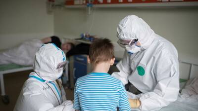 В новосибирских больницах увеличилось число детей с COVID-19 - runews24.ru - Новосибирская обл.