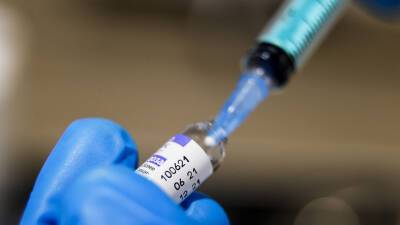 В Удмуртию поступила первая партия вакцины от COVID-19 для подростков - russian.rt.com - Курганская обл. - республика Удмуртия