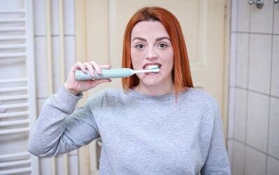 Назван продукт, увеличивающий срок службы зубных пломб - gubdaily.ru